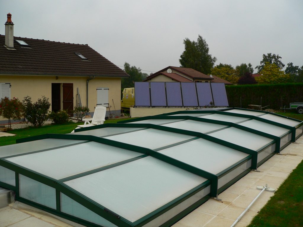 Panneaux solaires et piscine