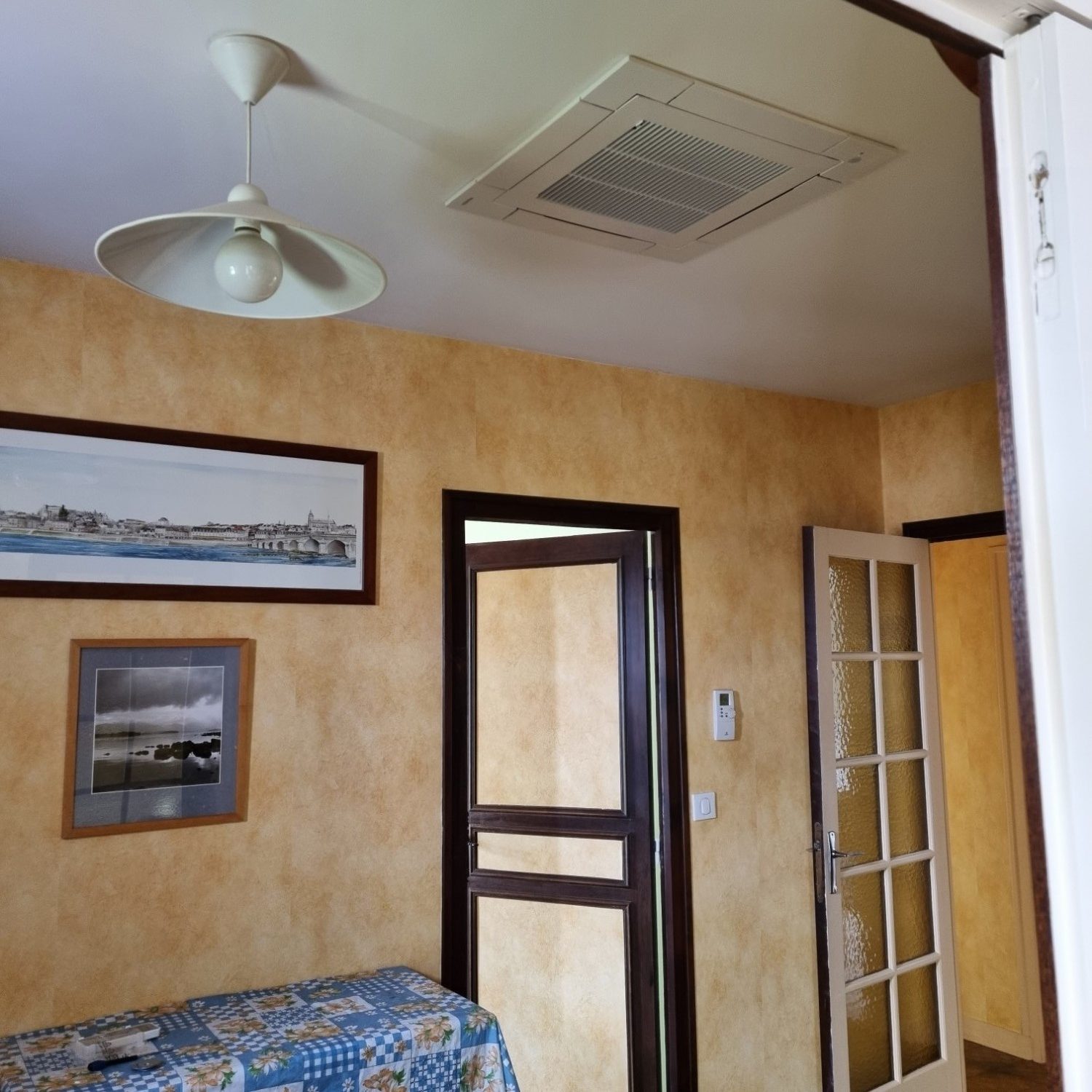 Plafonnier climatisation Toshiba