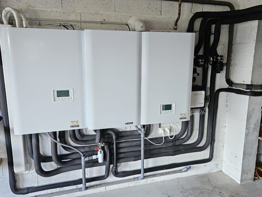 ensemble pac frisquet hybride gaz