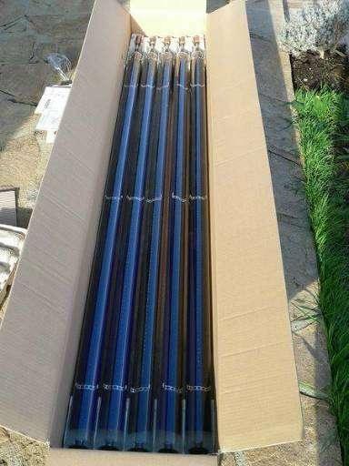 Tubes sous vide pour capteur solaire thermique dans leur emballage en carton